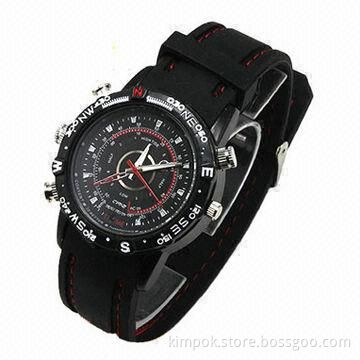 1280 x 960-pixel 8GB HD Waterproof Sports Spy Watch with Hidden Camera